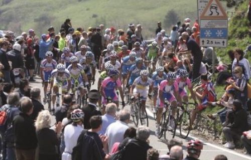 Diciannove squadre al via del 75° Giro dell'Appennino